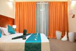 Hotel-Dhiguhah-Maledivy-dvoulůžkový-pokoj