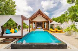 Furaveri-Resort-Maledivy