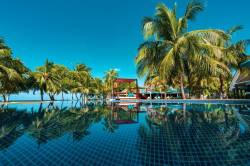 Furaveri-resort-Maledivy-1