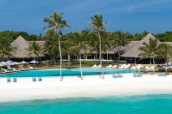 Ifuru-Island-resort-Maledivy-1