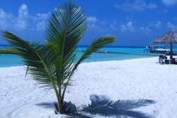 Dovolená na Maledivách - pláž malého ostrůvku Vilingili
