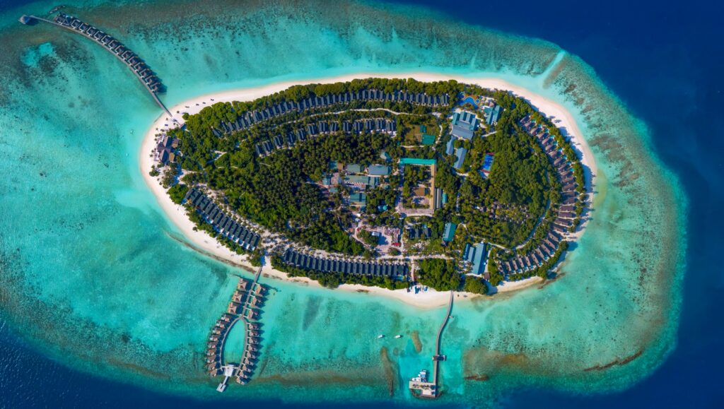 Furaveri resort Maledivy 